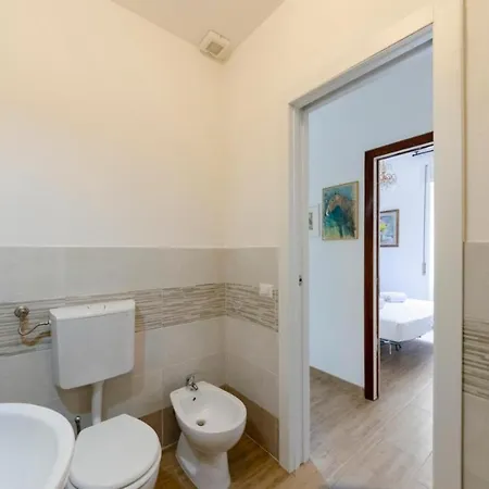 Casa Degli Artisti 1 E 2 *
