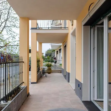 Casa Degli Artisti 1 E 2 Apartament *