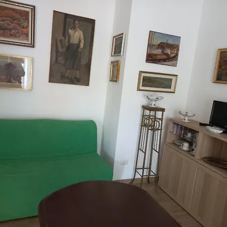 Casa Degli Artisti 1 E 2 *